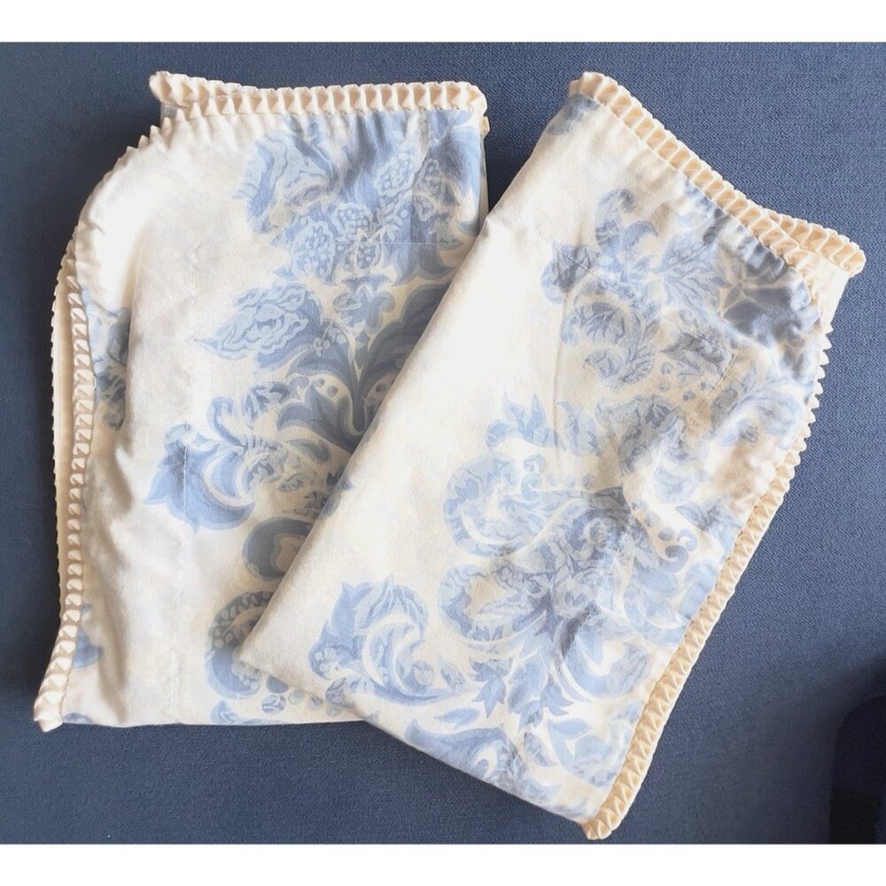 PAIR Vintage JESSICA McCLINTOCK Pillow Shams Ivory Blue Damask Made in USA Y2K
